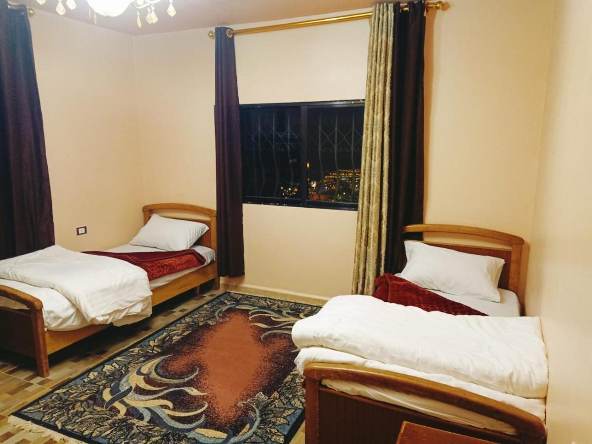 Jordanian Baity Apartment 瓦迪穆萨 外观 照片